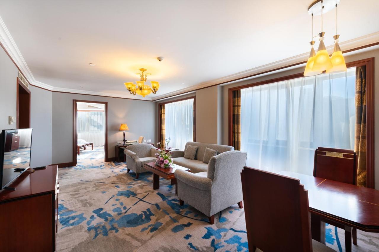 Golden Ocean Hotel Тяньцзинь Экстерьер фото