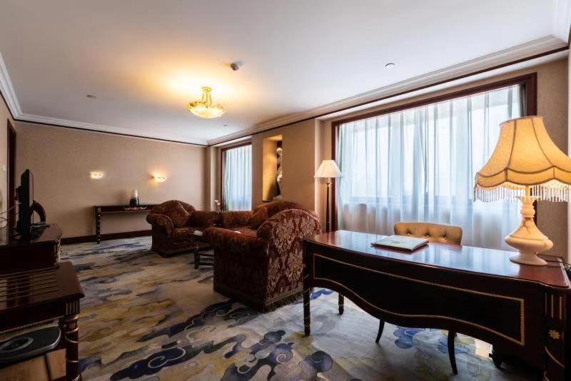 Golden Ocean Hotel Тяньцзинь Экстерьер фото